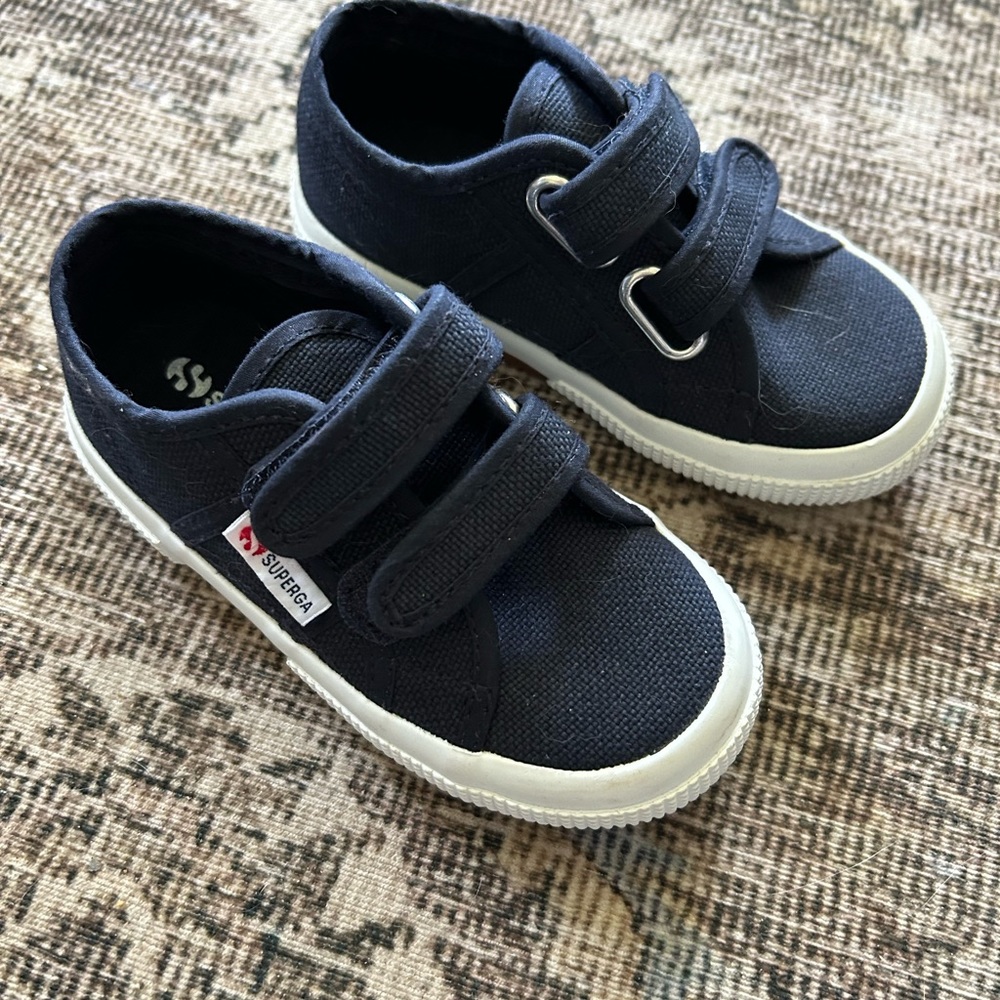 Superga Children’s Velcro Sneaker Navy Size 9.5C